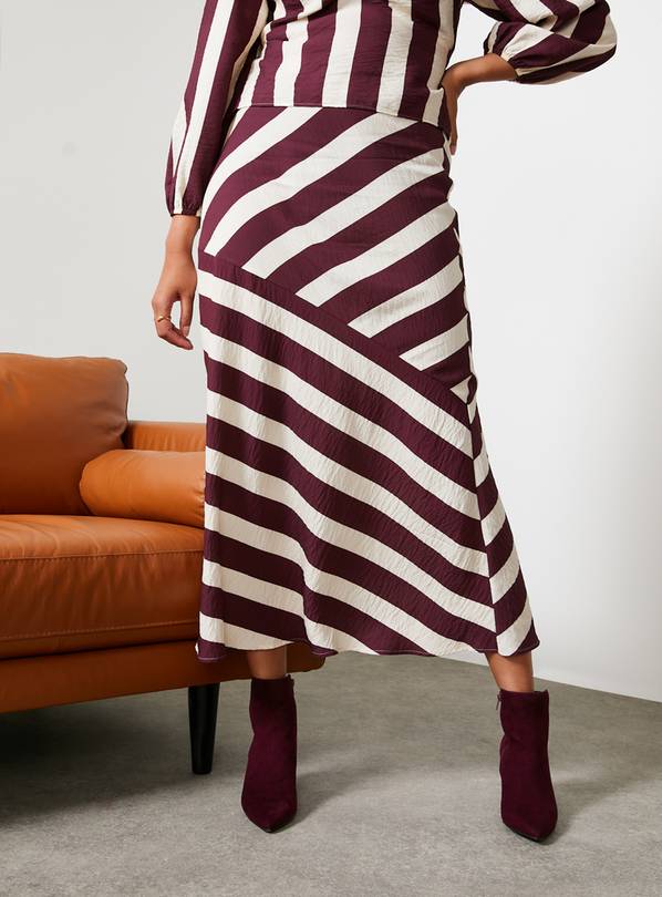 For All The Love Stripe Printed Cut About Slip Skirt 14